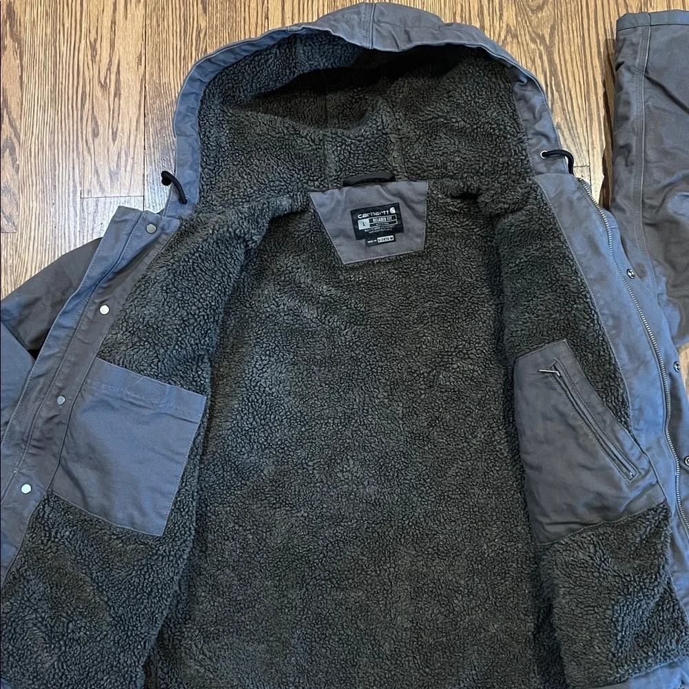 Carhartt Men’s Hooded Work Coat - Picture 6 of 7